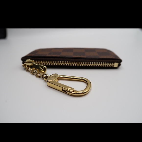 ♥️SOLD ♥️ Louis Vuitton Damier Ebene Key Pouch - Picture 5 of 8